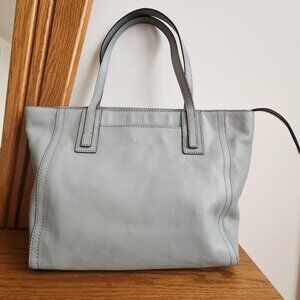 FOSSIL EMMA LIGHT GRAY COW LEATHER  BIG TOTE BAG.